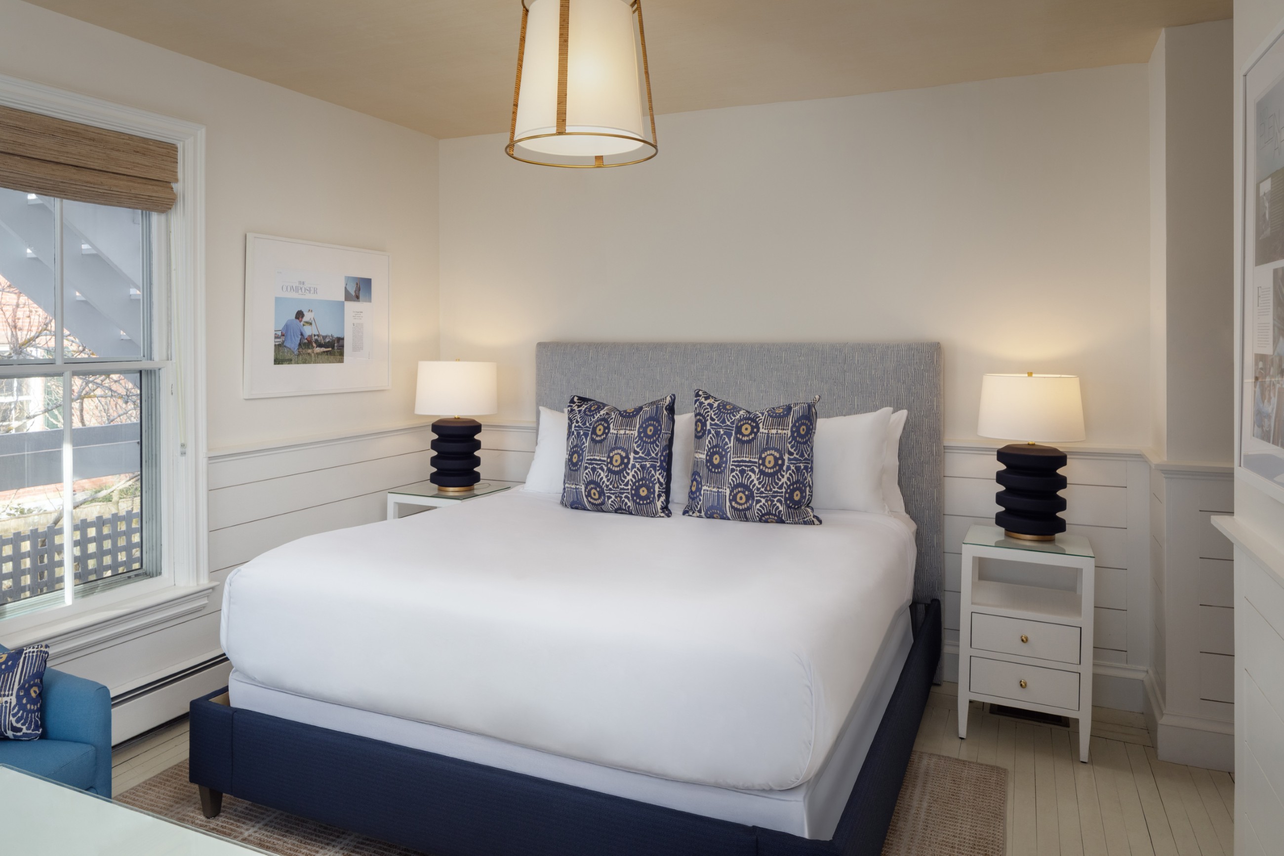 The Artist Room at 76 Main Ink Press Hotel