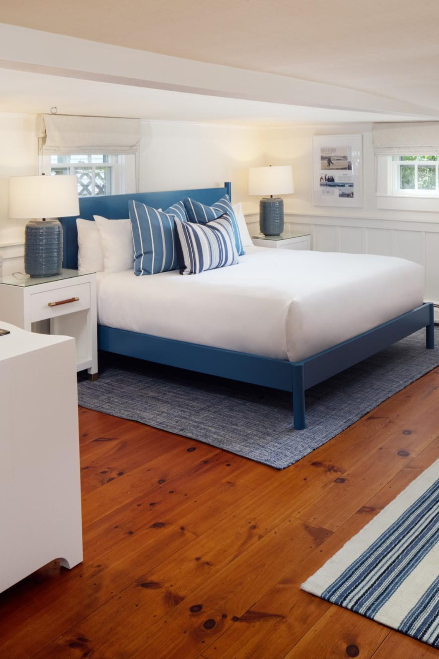 Surf Room at 76 Main Ink Press Hotel