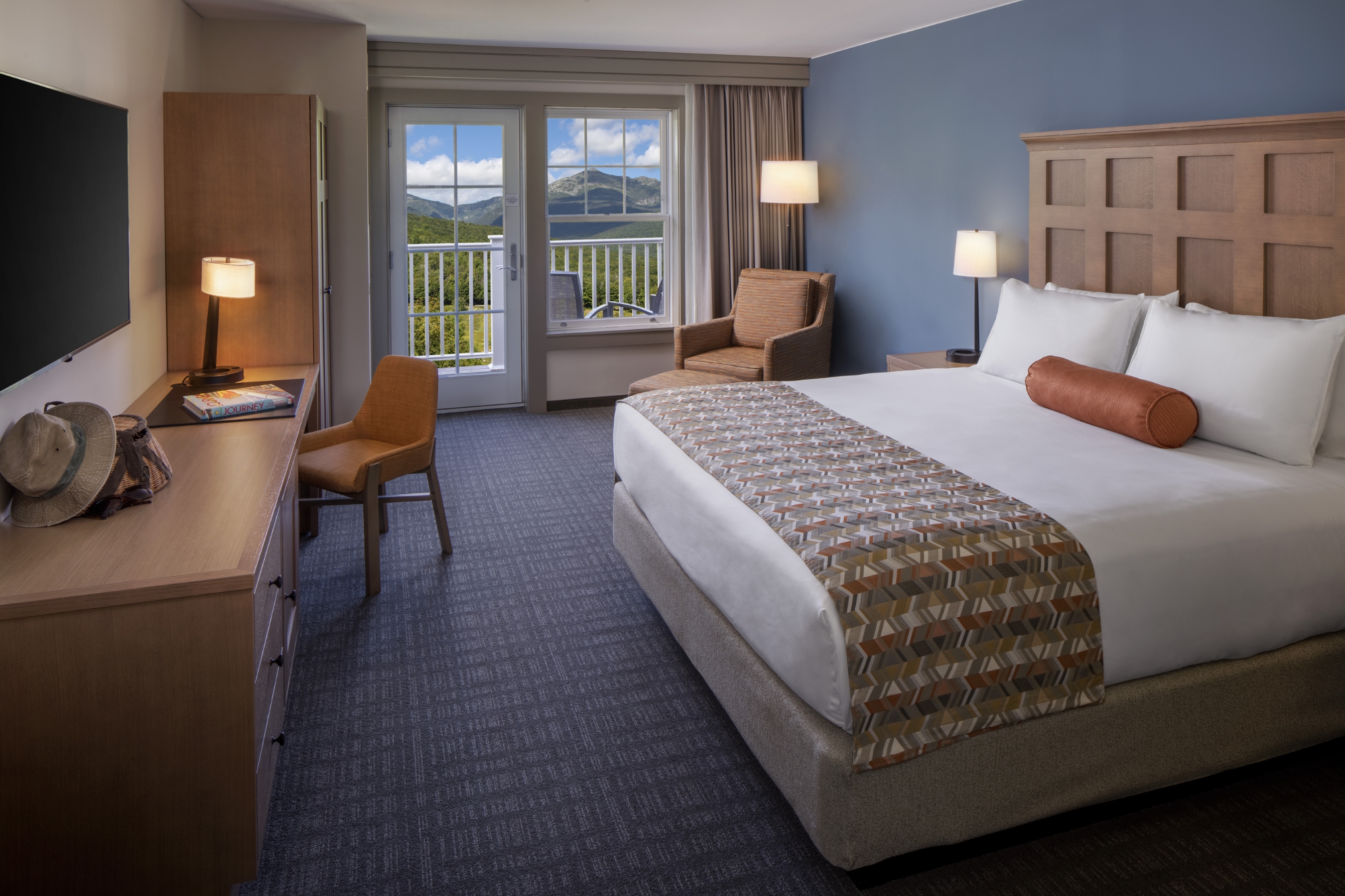 Premium king guest room at The Glen House